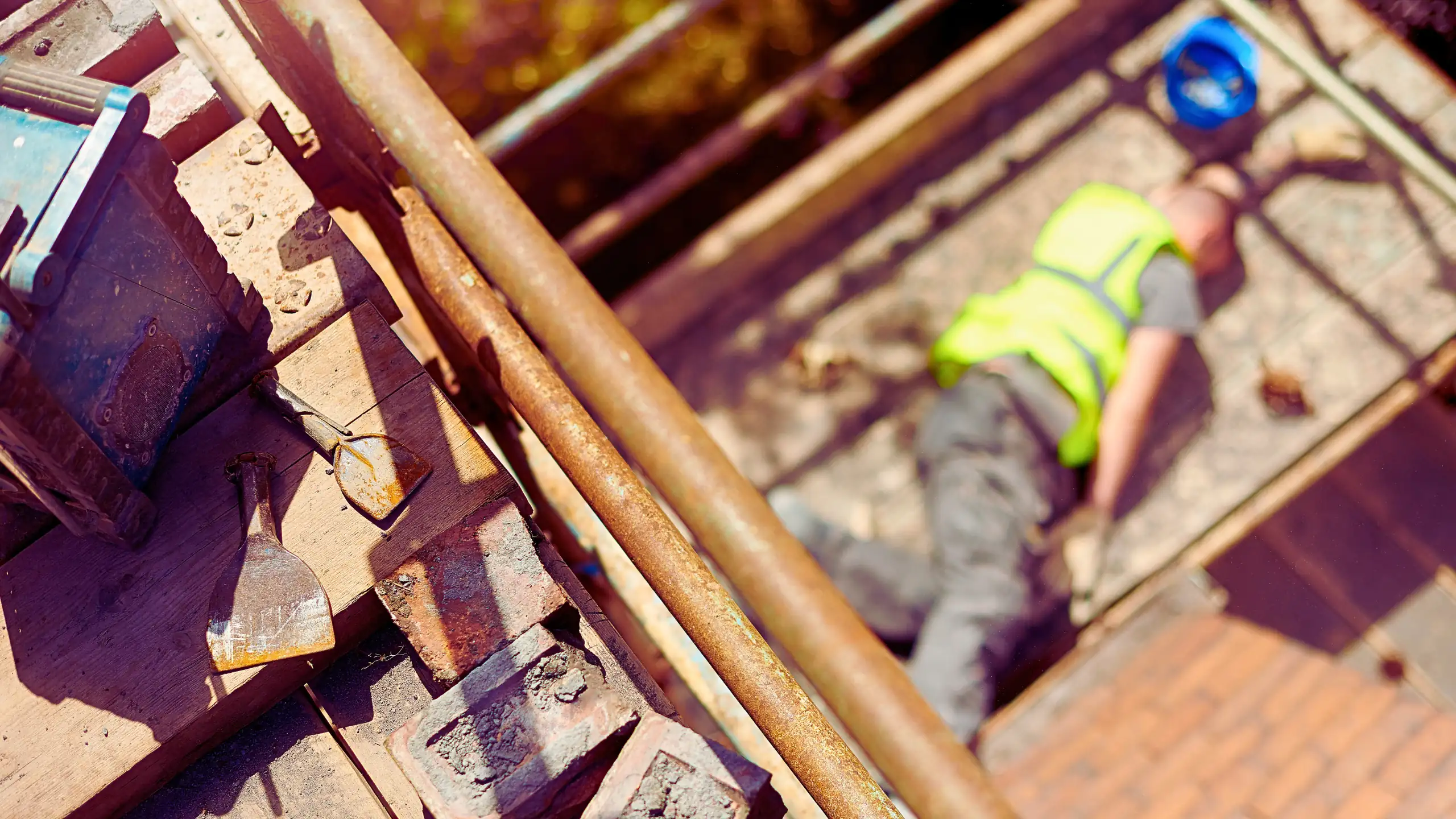 Understanding NYC Construction Worker Deaths 1 Construction worker fell from a ladder.